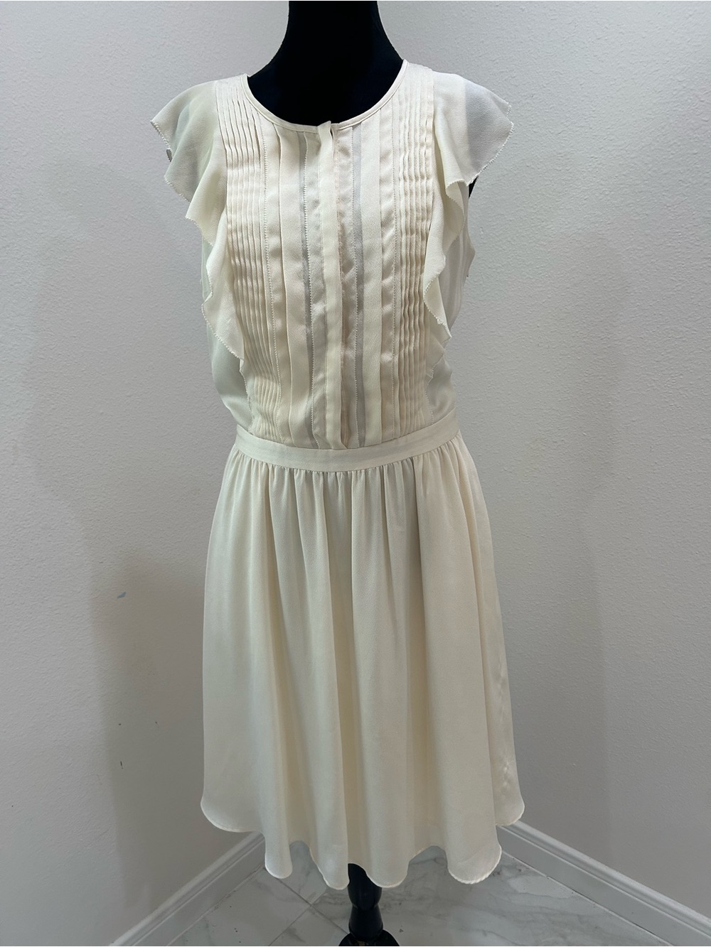 Banana Republic Cream Pleated Chiffon Fit & Flare Dress With Pockets, Sz 8 Tall
